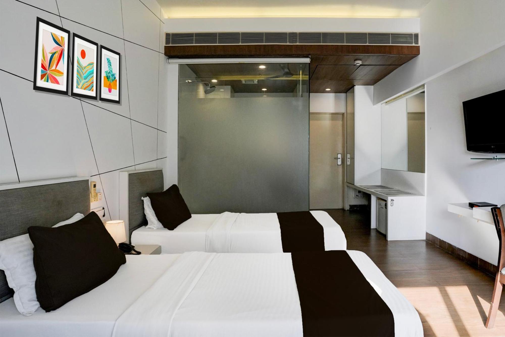 Super Collection O Limda Chowk Formerly Hotel Harmony 라즈콧 외부 사진